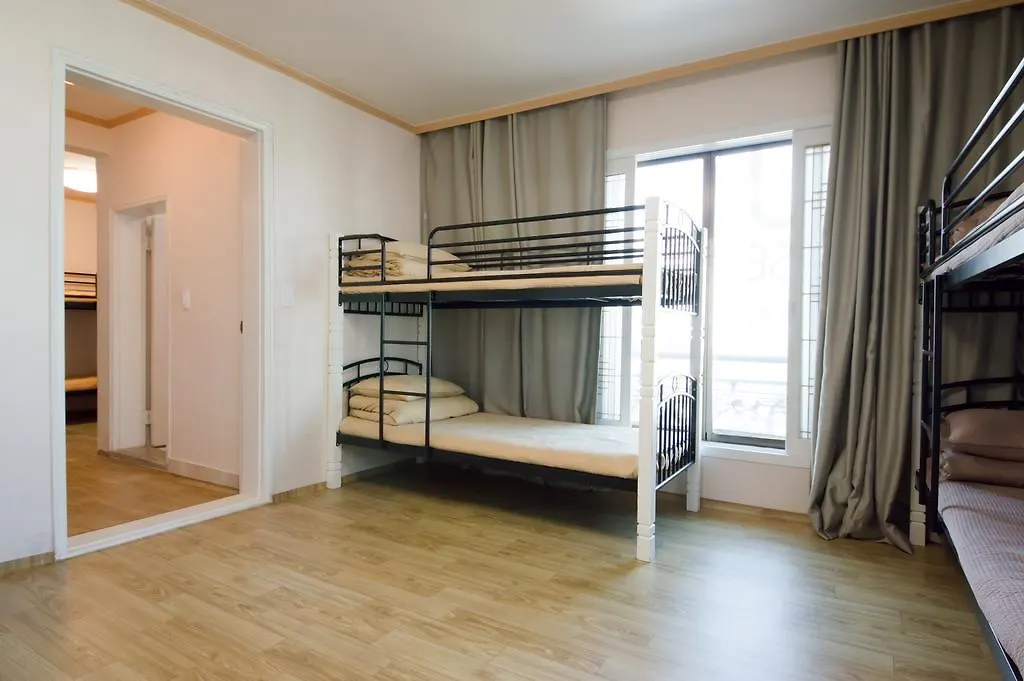 Mipo Guesthouse Puszan