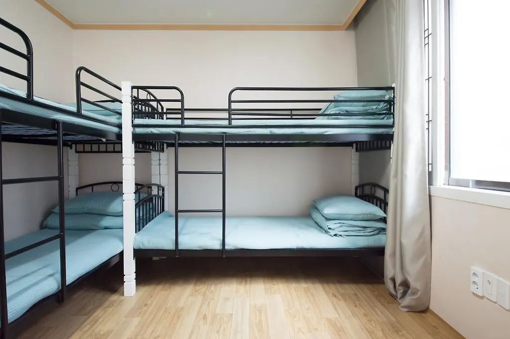 Mipo Guesthouse Puszan 2*,